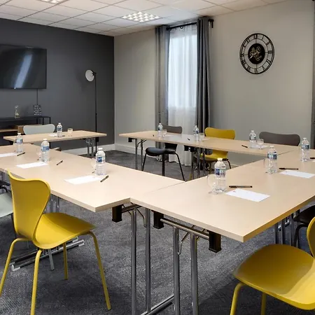 Ibis Budget Clermont Ferrand Nord Отель Риом