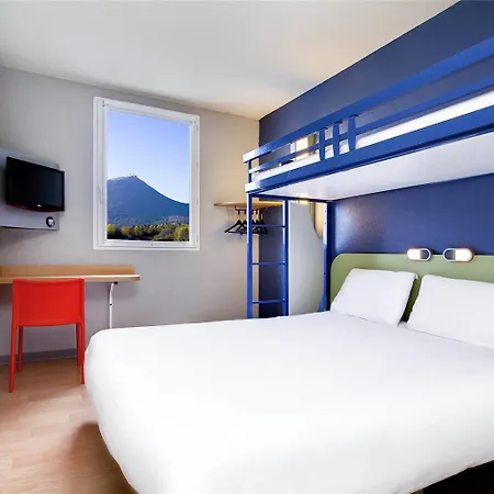 Отель Ibis Budget Clermont Ferrand Nord