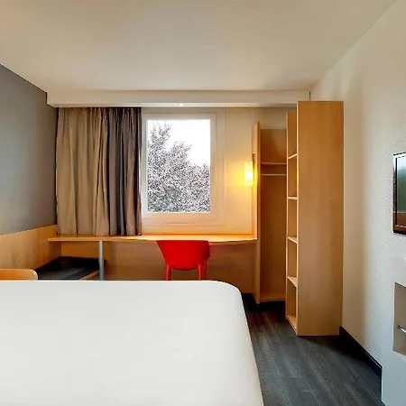 Ibis Budget Clermont Ferrand Nord 2* ريوم