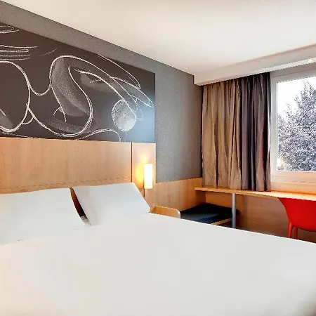 Ibis Budget Clermont Ferrand Nord 2* 리옴